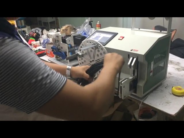 自動ケーブルコイル巻き取り・結束機 WPM-212C | 産業用包装自動化