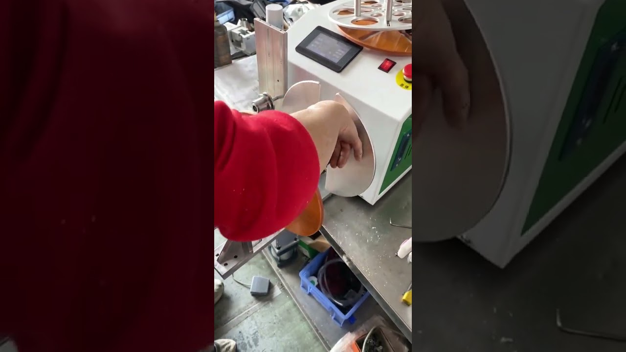 自動整理機能付きワイヤー巻き取り機：整然としたコイルを実現